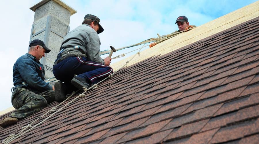 Shingles voor dakafwerking